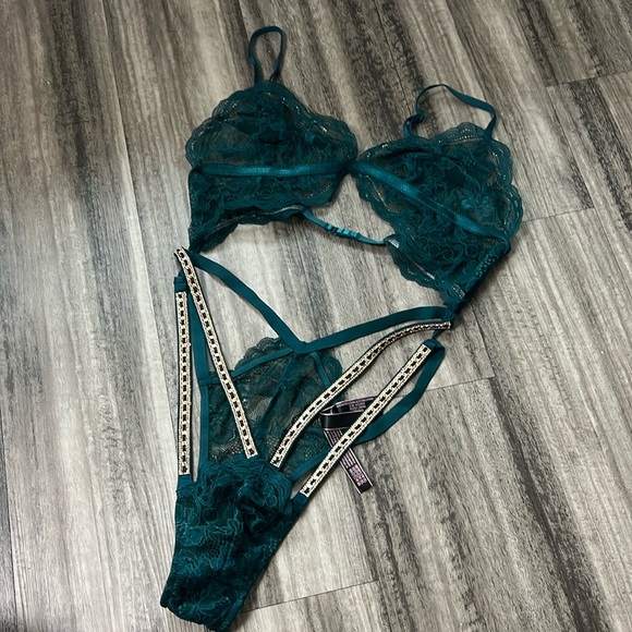 VICTORIA SECRET GREEN LACE WIZE M - Picture 1 of 4